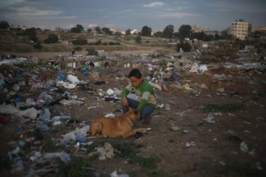 19 Şubat 2021, Gazze, Filistin: Gazze Şeridi son iki gün içinde şiddetli yağmur ve soğuk havayla karşı karşıya.
