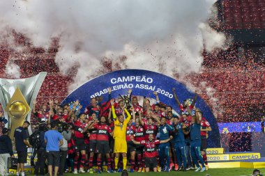 Flamengo - Brezilya 1. Lig Futbol Ligi 'nin biseksüel şampiyonu. 25 Şubat 2021, Sao Paulo, Brezilya: Flamengo takımı Sao Paulo 'daki Morumbi Stadyumu' nda Sao Paulo futbol takımına karşı oynadığı B-Championship maçını kutluyor. 