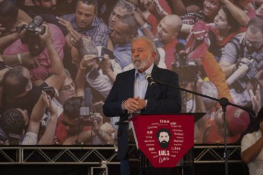 Brezilya eski başkanı Lula 'nın basın toplantısı. 10 Mart 2021, Sao Bernardo do Campos, Sao Paulo, Brezilya: Eski Brezilya Cumhurbaşkanı Luiz Inacio Lula da Silva, Anayasa Mahkemesi 'nin ardından ABC metal işçileri sendikasında basın toplantısı düzenledi. 