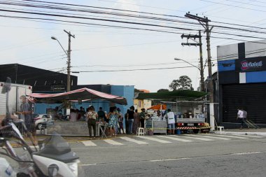  Kızıl Faz altındaki Sao Paulo COVID-19 'un ortasında. 18 Mart 2021, Sao Paulo, Brezilya: Sao Paulo, Brezilya 'da COVID-19 ölümlerinde artış olduğu için, eyalet valisi Joao Doria eyaleti Kırmızı Bölge' ye koydu. 