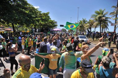 Sao Paulo planının acil safhasında bile insanların Ibirapuera Parkı 'ndaki hareketleri... 