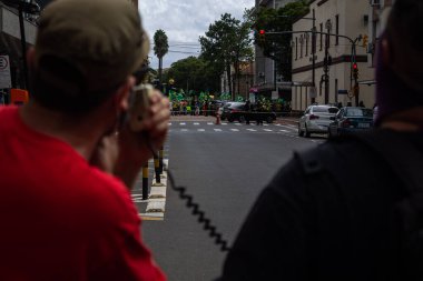 1964 askeri darbesini reddetme eylemi: 31 Mart 2021, Porto Alegre, Rio Grande do Sul, Brezilya: Protestocular 1964 askeri darbesini reddetmek amacıyla Porto Alegre 'nin tarihi merkezinde toplandı