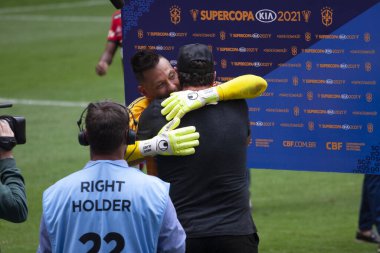 Flamengo Süper Kupa Finalini kazandı. 11 Nisan 2021, Brasilia, Federal Bölge, Brezilya: Flamengo oyuncuları Brezilya 'daki Mane Garrincha Stadyumu' nda oynanan Süper Kupa Finali 'nde Palmeiras' a karşı kazandıkları zaferi kutluyorlar. 