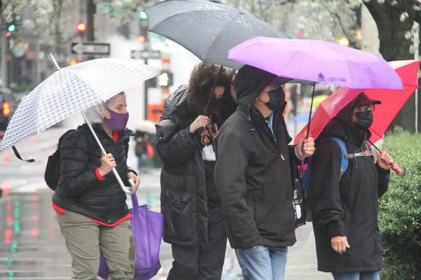 Las Lluvias Nueva York Afectan Movimiento Popular Abril 2021 Nueva — Foto de Stock