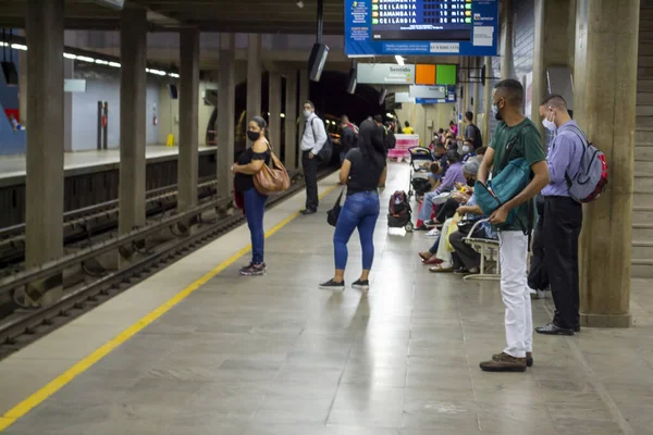 Beweging Van Mensen Het Centraal Metrostation Van Brasilia April 2021 — Stockfoto