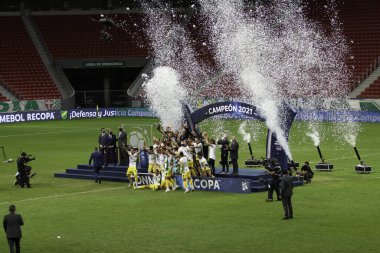 Brasilia, 04.14. 2021 - Conmebol Recopa Finali Savunma ve Adalet Şampiyonu: Brezilya Arjantinli Justicia 'nın Brasilia' daki Estadio Mane Garrincha 'da oynanan Conmebol Recopa finalinde  