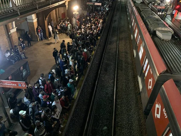 Congestion Sao Paulos Luz Train Station Covid April 2021 Sao — Stock Photo, Image