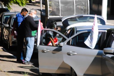 Sao Paulo 'da İşçi Bayramı' nda yaşam için bir gösteri. 1 Mayıs 2021, Sao Paulo, Brezilya: Birlik merkezleri 1 Mayıs 'ta, Sao Paulo' nun güney bölgesinde, Nossa Senhora do Sabara Bulvarı 'nda bir devlet ve dayanışma eylemi gerçekleştirdi.