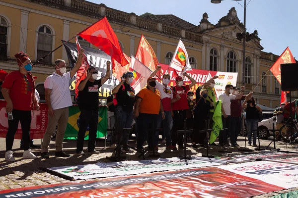 国際労働者の日のデモンストレーション 2021年5月1日 ブラジルのポルト アレグレ 組合中央は 5月1日 国際労働者の日 そして人生のために国家と連帯の行為を行います 法律は ポルトアレグレの前でこの土曜日に行われます — ストック写真