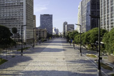 Vale do Anhangabau 'nun manzarası. 5 Mayıs, Sao Paulo, Brezilya: Sao Paulo şehrinin yeniden yapılanma sürecinden geçen Sao Paulo 'nun merkezindeki Vale do Anhangabau' nun görüntüsü