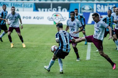 Gaucho Şampiyonası yarı finali için Gremio ve Caxias arasındaki maç. 9 Mayıs 2021, Porto Alegre, Brezilya: Gremio 'dan oyuncu Luiz Fernando, Gremio ve Caxias arasında oynanan maçta, Gaucho Futbol Şampiyonası 2021 yarı finalinde
