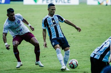 Gaucho Şampiyonası yarı finali için Gremio ve Caxias arasındaki maç. 9 Mayıs 2021, Porto Alegre, Brezilya: Gremio 'dan oyuncu Luiz Fernando, Gremio ve Caxias arasında oynanan maçta, Gaucho Futbol Şampiyonası 2021 yarı finalinde