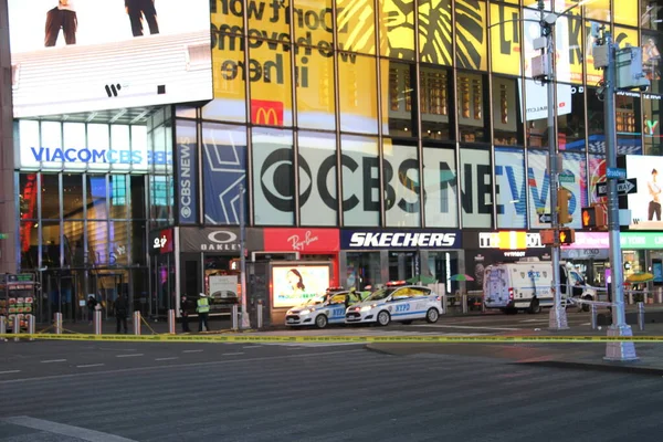 Egy Csecsemő Times Square 2020 Május New York Usa Rendőrségi — Stock Fotó