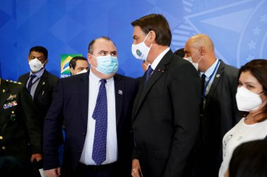 Brezilya Hükümeti, Covid-19 'la yüzleşmek için fon ayırdı. 12 Mayıs 2021. Brezilya 'nın Brasilia kenti: Cumhurbaşkanı Jair Bolsonaro, Covid-19' un sağlık hizmetleri için ayrılan fonların duyurulmasına ilişkin bir törene katıldı