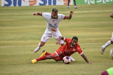 (Paulista Şampiyonası A2 serisi (ikinci lig) Portuguesa ve Audax arasında. 14 Mayıs 2021, Sao Paulo, Brezilya: Portekizli Raphael Luz, Portekiz ve Audax arasındaki maçta golü kutladı. 