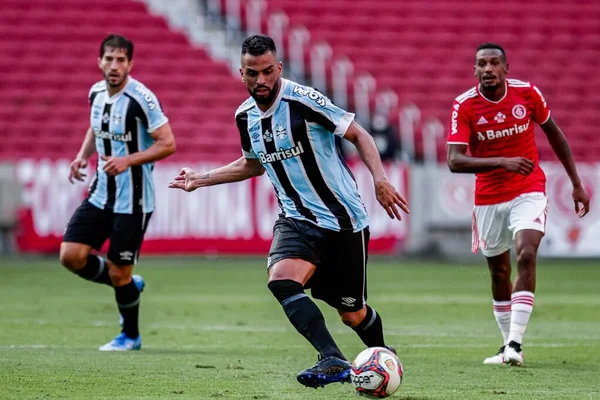 Gaucho Futbol Şampiyonası finali için Internacional ve Gremio. 16 Mayıs 2021, Porto Alegre, Brezilya: Beira-Rio Stadyumu 'nda oynanan Gaucho Futbol Şampiyonası 2021 finali için geçerli olan Internacional ve Gremio arasındaki maç