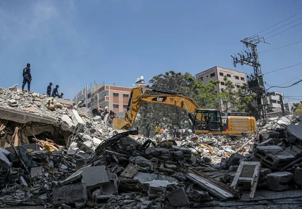 Gazze Deki Bombalama Kurbanlarını Arıyor Mayıs 2021 Gazze Filistin Mayıs — Stok fotoğraf