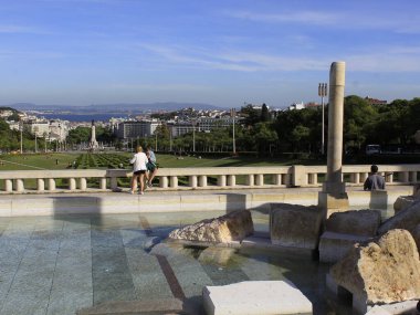 20 Mayıs 2021, Lizbon, Portekiz: Portekiz başkenti ve Tagus Nehri 'nin inanılmaz manzarasını sunan Lizbon' daki Eduardo VII Park 'ta hareket