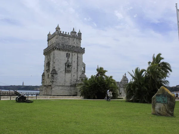 포르투갈 리스본 Covid 전염병으로 닫았음에 불구하고 타워는 유네스코 세계유산으로 토요일 — 스톡 사진