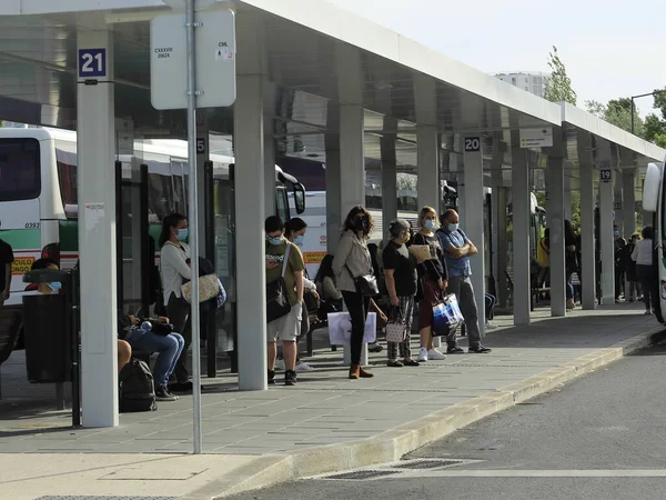 Large Flow Passengers Campo Grande Bus Station May 2021 Lisbon — Stock Photo, Image