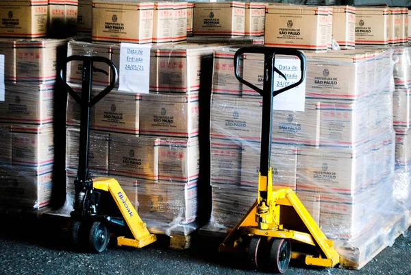 26 Mayıs 2021, Sao Paulo, Brezilya: Indianopolis civarında aşılı depo