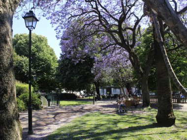 Lizbon 'da turizmin yeniden açılması. 29 Mayıs 2021, Lizbon, Portekiz: Bu Cumartesi Portekiz 'in Lizbon kentinde, Principe Real bahçesinde insan dolaşımı)