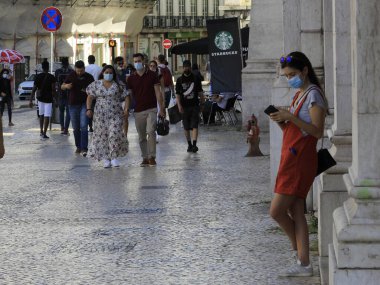 Lizbon 'da turizmin yeniden açılması. 29 Mayıs 2021, Lizbon, Portekiz: Bu Cumartesi Portekiz 'in Lizbon kentinde, Principe Real bahçesinde insan dolaşımı)