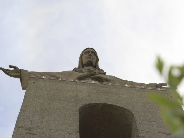 ポルトガルのリスボンのクリスト レイの記念碑 2021年5月28日ポルトガル リスボン リスボン王キリストの記念碑は 1934年に建設されたヨーロッパで最も信じられないほどの観光スポットの1つと考えられています — ストック写真