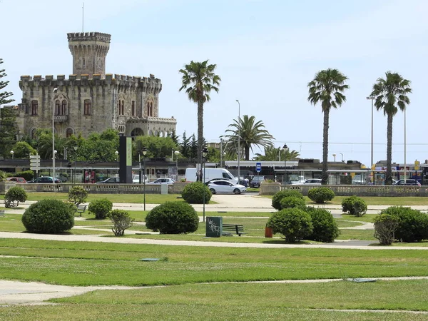 俯瞰埃斯托里尔赌场花园 2021年5月27日 葡萄牙里斯本 位于葡萄牙里维拉地区卡斯卡瓦的埃斯托利尔的赌场埃斯托利尔花园景观 距里斯本18公里 空间通常主办社会和文化活动 — 图库照片