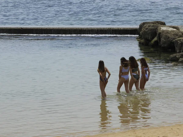 May 2021 Lisbon Portugal Movement Bathers Azarujinha Beach Estoril Coast — Stock Photo, Image