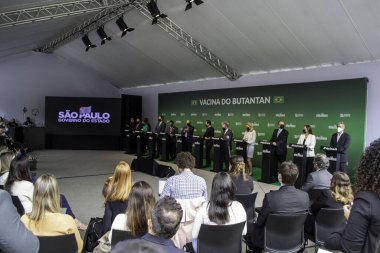 Sao Paulo hükümeti Serrana şehrinde (SP) kitlesel aşılama sonuçlarını yayınlar. 31 Mayıs 2021, Sao Paulo, Brezilya: Sao Paulo Valisi, Joao Doria, kitle testinin sonucunu açıklamak için düzenlediği basın toplantısında