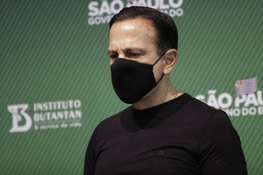 Sao Paulo hükümeti Serrana şehrinde (SP) kitlesel aşılama sonuçlarını yayınlar. 31 Mayıs 2021, Sao Paulo, Brezilya: Sao Paulo Valisi, Joao Doria, kitle testinin sonucunu açıklamak için düzenlediği basın toplantısında