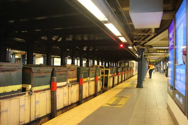 Trabajadores Metro Trabajando Dawn Junio 2021 Nueva York Estados Unidos — Foto de Stock