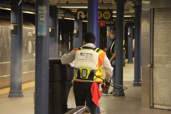 Metro Workers Work Dawn June 2021 New York Usa Many — Stock Photo, Image