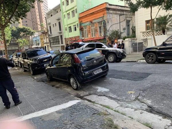 Die Polizei Nimmt Einen Angreifer Fest Der Wegen Versuchten Raubes — Stockfoto