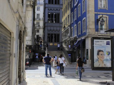 Corpus Christi tatili sırasında Lizbon 'da yoğun bir insan hareketi. 3 Haziran 2021, Lizbon, Portekiz: Corpus Christi tatili sırasında Coronavirus salgını sırasında Lizbon 'da yoğun bir hareket yaşandı. Fotoğraf: Edson 