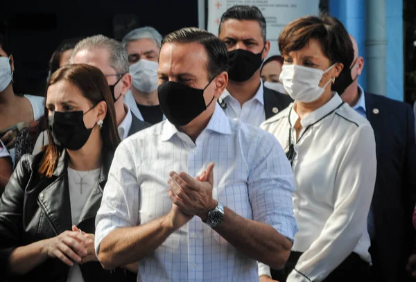 Sao Paulo valisi Joao Doria, kovid-19 'a karşı ikinci doz Coronavac aşısı alıyor. 4 Haziran 2021, Sao Paulo, Brezilya: Jean Gorinchteyn, Sao Paulo 'nun Sağlık Bakanı, bir basın toplantısı sırasında 