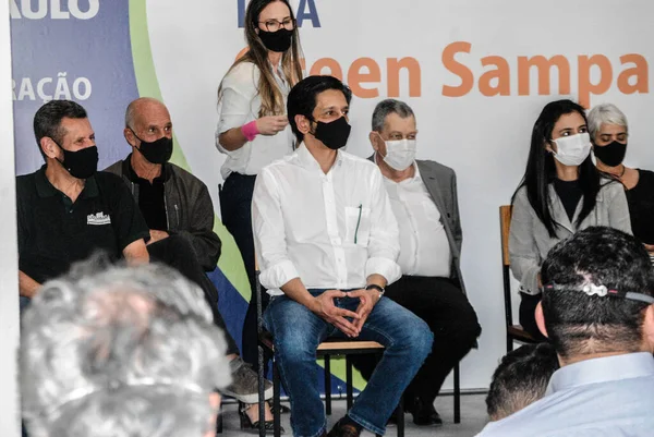 Sao Paulo Belediye Başkanı Ricardo Nunes Bruno Covas Yeşil Yenilik Merkezi 'ni açıyor. 5 Haziran, Sao Paulo, Brezilya: Sao Paulo Belediye Başkanı Ricardo Nunes, Bruno Covas Yeşil Sampa Yenilik Merkezi 'nin açılış töreninde
