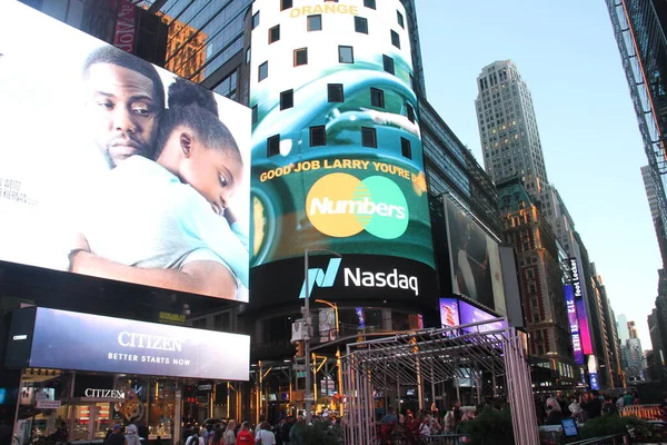 Overvolle Times Square Midden Van Covid Juni 2021 New York — Stockfoto