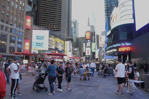 Crowded Times Square Meio Covid Junho 2021 Nova York Eua — Fotografia de Stock