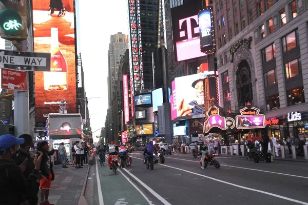 Přeplněné Times Square Uprostřed Covid Června 2021 New York Usa — Stock fotografie