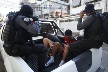 İyi için Koalisyon Operasyonu. 18 Haziran 2021, Rio de Janeiro, Brezilya: Rio de Janeiro sivil polisi, Para ve Amazonlar, Manaus 'taki saldırıları emreden Comando Vermelho' nun uyuşturucu baronlarından birini tutuklamak için bir operasyon düzenledi.