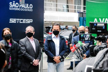  Sao Paulo 'da Covid-19' a karşı 2.2 milyon yeni doz Butantan aşısı salınıyor. 18 Haziran 2021, Sao Paulo, Brezilya: Sao Paulo Valisi Joao Doria, 2.2 milyon yeni Butantan aşısı salınırken Covid-19 'a karşı Ulus tarafından