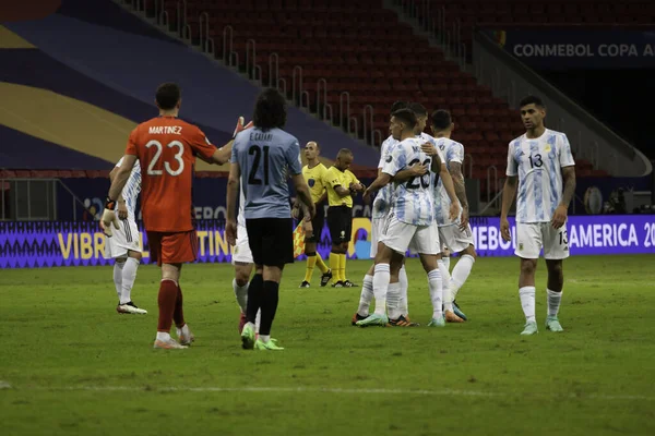 Int 美洲杯 阿根廷和乌拉圭 2021年6月18日 巴西利亚 巴西联邦区 阿根廷和乌拉圭之间的足球比赛 周五在巴西利亚Mane Garrincha体育场举行 对美洲杯A组的第二轮比赛有效 — 图库照片