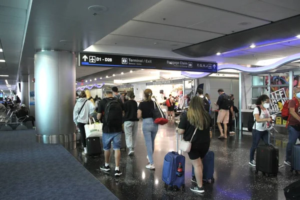 Aeroporto Internacional Miami Lotado Meio Covid Junho 2021 Miami Flórida — Fotografia de Stock