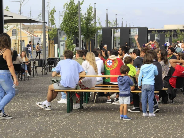 Fãs Assistem Jogo Entre Portugal Alemanha Por Euro Telas Grandes — Fotografia de Stock