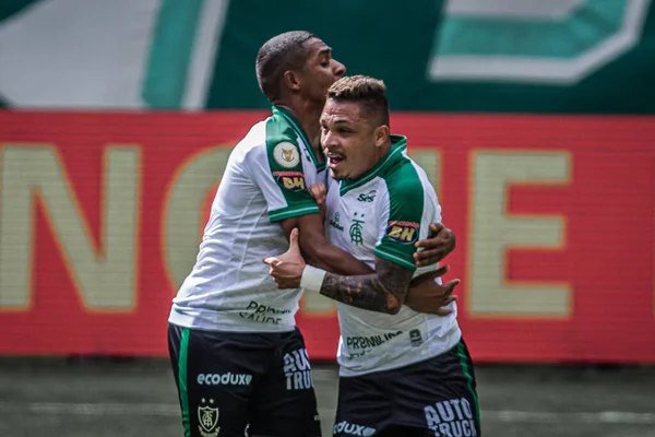 巴西足球锦标赛 Palmeiras和America 2021年6月20日 巴西圣保罗 Palmeiras和America Wilan 来自Palmeiras队 在Palmeiras和America Mg之间的足球比赛中庆祝他的进球 — 图库照片