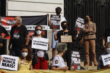 68. Nesil Protesto Hareketi. 26 Haziran 2021. Rio de Janeiro (RJ), Brezilya: Yüz bin Mart 'ın 53 yılının anısına 26 Cumartesi günü Cinelandia, Rio de Janeiro' da bir gösteri düzenleniyor.