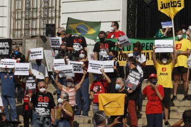 68. Nesil Protesto Hareketi. 26 Haziran 2021. Rio de Janeiro (RJ), Brezilya: Yüz bin Mart 'ın 53 yılının anısına 26 Cumartesi günü Cinelandia, Rio de Janeiro' da bir gösteri düzenleniyor.