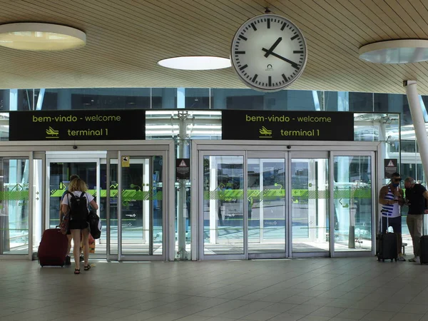 Movimento Passageiros Aeroporto Lisboa Junho 2021 Lisboa Portugal Movimento Pesado — Fotografia de Stock